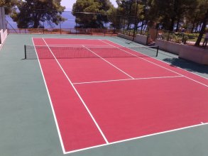 Tennis court construction