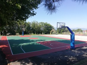 Κατασκευή γηπέδου μπάσκετ εξωτερικού χώρου