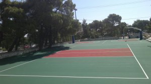 Outdoor acrylic sports flooring