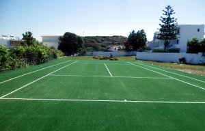 Artificial turf of tennis court