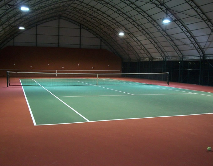 Indoor tennis court with SBR rubber roll covered with acrylic materials for sports surfaces, thickness 6mm